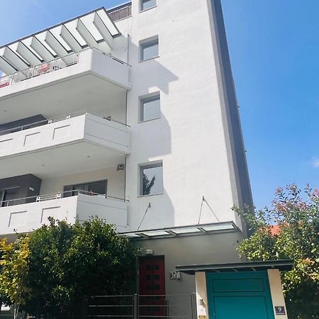 Green Apartment Near Marousi Hospitals & Oaka, By Promoshomes Maroussi Luaran gambar